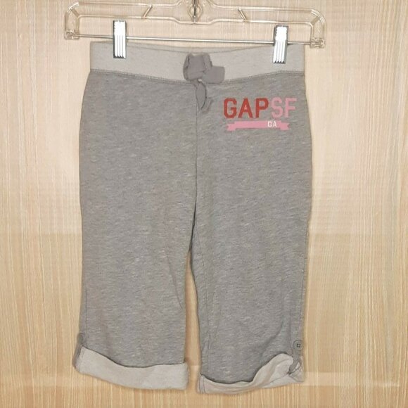 Gap Girl's Gray Cuffed Capri Sweatpants. Small 6-7 - Picture 3 of 9